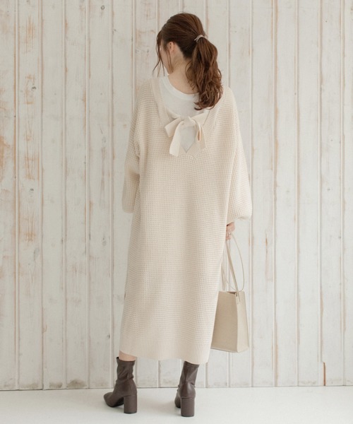 Mysa&Liina(ミーサリーナ)の「バックリボンワッフルニットワンピース(ワンピース・レディース・ブラック/オフホワイト/杢グレー・M)」の20枚目の写真