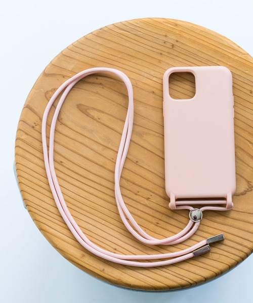 kajsa（カイサ）の「〈Kajsa/カイサ〉Silicone BackCase/シリコンバックケース（スマホケース/カバー・レディース・セージグリーン/ブラック/イエロー/レッド/ピンクベージュ/ダークグリーン/ライラック/ピンク系2/ブラック系2/インディゴブルー/ダークグリーン系2・11/P/S/12/mini）」の10枚目の写真