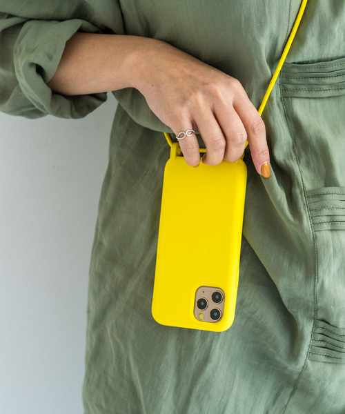 kajsa（カイサ）の「〈Kajsa/カイサ〉Silicone BackCase/シリコンバックケース（スマホケース/カバー・レディース・セージグリーン/ブラック/イエロー/レッド/ピンクベージュ/ダークグリーン/ライラック/ピンク系2/ブラック系2/インディゴブルー/ダークグリーン系2・11/P/S/12/mini）」の16枚目の写真