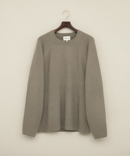 EMMA CLOTHES(エマクローズ)の「オーバーサイズ畦編みラグランスリーブクルーネックニットプルオーバー (EMMA CLOTHES)(ニット/セーター・メンズ・ブラック/オフホワイト/ブラウン系その他/グレイッシュベージュ・FREE)」の4枚目の写真