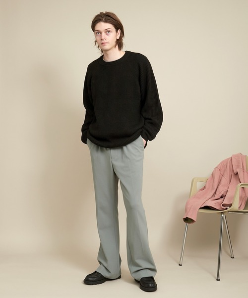 EMMA CLOTHES(エマクローズ)の「オーバーサイズ畦編みラグランスリーブクルーネックニットプルオーバー (EMMA CLOTHES)(ニット/セーター・メンズ・ブラック/オフホワイト/ブラウン系その他/グレイッシュベージュ・FREE)」の11枚目の写真