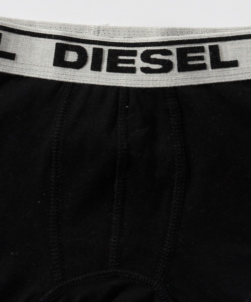 DIESEL KIDS（ディーゼルキッズ）の「DIESEL（ディーゼル）Kids & Junior 下着ボクサーパンツ3点セットアンダーウェア（ボクサーパンツ・キッズ・ブラック/レッド/ブルー・4Y/6Y/8Y/10Y/12Y/14Y/16Y）」の11枚目の写真