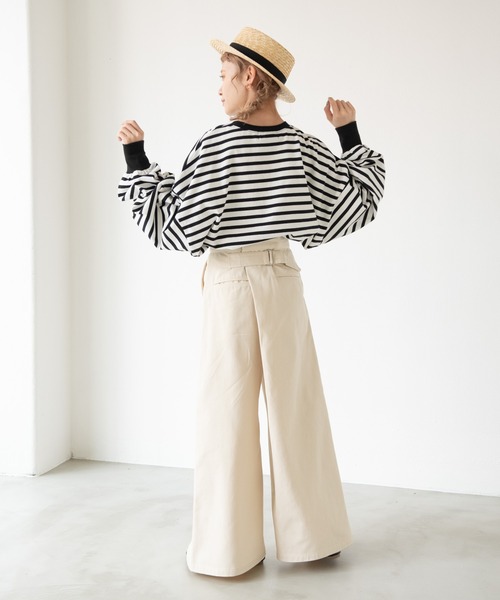 MERLOT（メルロー）の「ツイルバックタックワイドパンツ（チノパンツ・レディース・アイボリー/ベージュ・FREE）」の13枚目の写真