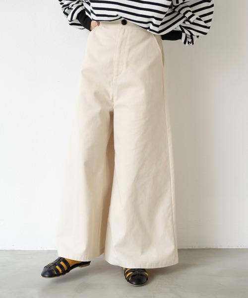 MERLOT（メルロー）の「ツイルバックタックワイドパンツ（チノパンツ・レディース・アイボリー/ベージュ・FREE）」の8枚目の写真