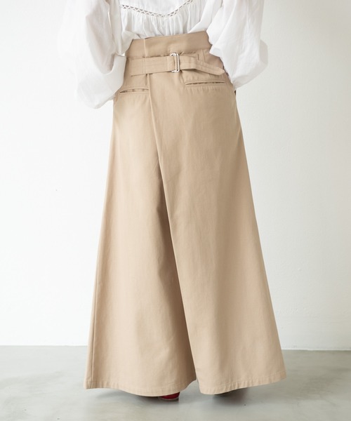 MERLOT（メルロー）の「ツイルバックタックワイドパンツ（チノパンツ・レディース・アイボリー/ベージュ・FREE）」の10枚目の写真