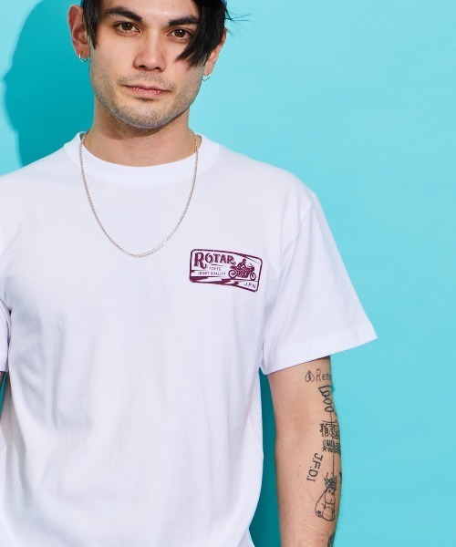 ROTAR（ローター）の「TIQ Tee クルーネック ワンポイント（Tシャツ/カットソー・メンズ・グリーン/オレンジ/ブラック/ホワイト・SMALL/X-LARGE/MEDIUM/LARGE）」の2枚目の写真