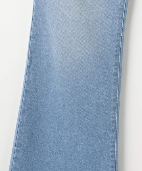 Honeys(ハニーズ)の「デニムフレアパンツ(デニムパンツ・レディース・ホワイト/ブルー/ライトインディゴブルー・S/M/L)」の12枚目の写真