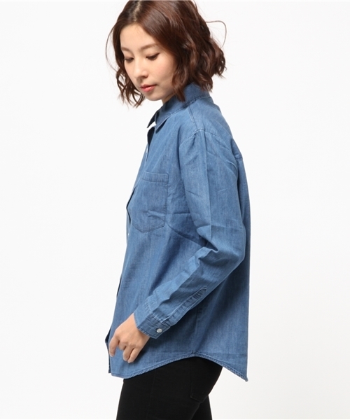 WEGO(ウィゴー)の「WEGO/デニムBIGシャツ(シャツ/ブラウス・レディース・インディゴブルー/ダークインディゴブルー・FREE)」の4枚目の写真