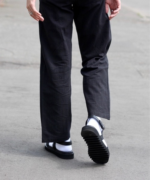 INTER FACTORY（インターファクトリー）の「WEARISTA れぽすけ - オーバーラップレザーサンダル　made in INTER FACTORY（サンダル・メンズ・ブラック・SMALL/MEDIUM/LARGE）」の4枚目の写真