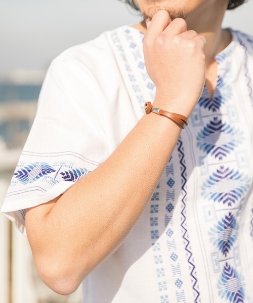 チャイハネ(チャイハネ)の「【チャイハネ】レザーラインブレスレット(ブレスレット・メンズ・ブラック×ブラック/ブラウン/エンジ/キャメル・FREE)」の12枚目の写真