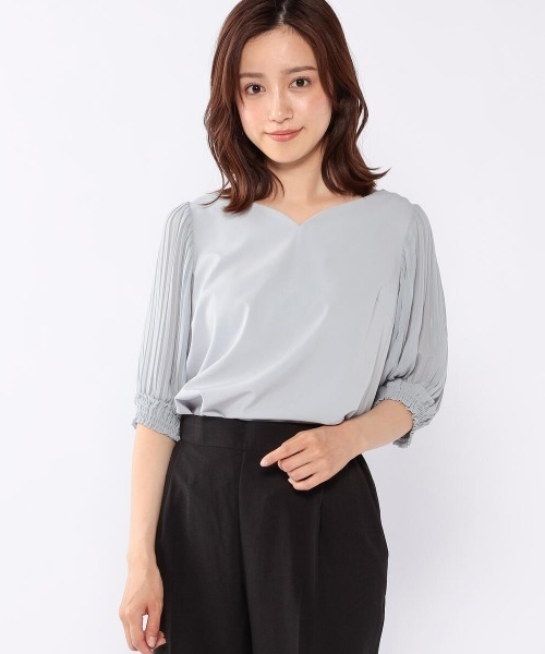 MISCH MASCH（ミッシュマッシュ）の「袖消しプリーツブラウス（シャツ/ブラウス・レディース・ブラック/ホワイト/ライトブルー/ピンク・MEDIUM）」の4枚目の写真