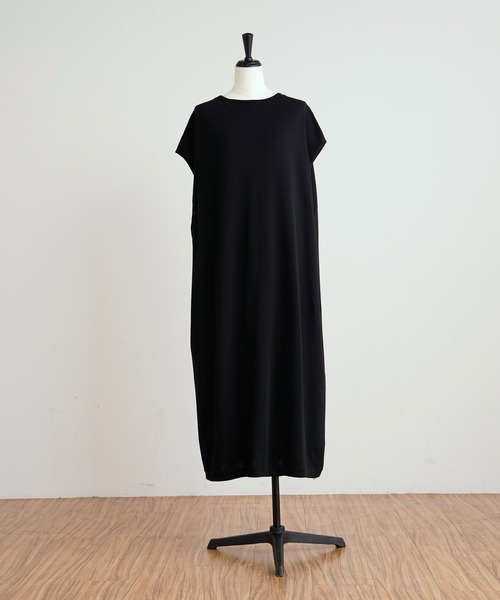 BEARDSLEY(ビアズリー)の「ゆったりニットワンピース(ワンピース・レディース・ブラック/ベージュ・FREE)」の11枚目の写真