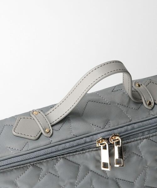 THE STATION STORE(ザ ステーション ストア)の「<cache cache(カシュカシュ)>スターキルティング PCケース(PC・タブレットケース・レディース・ブラック/ライトグレー・FREE)」の9枚目の写真