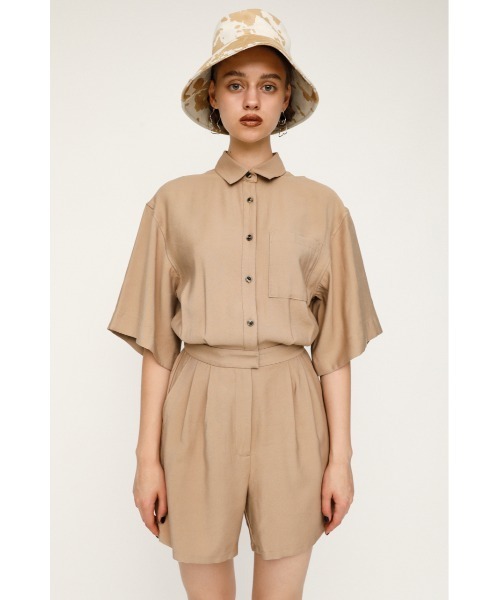SLY(スライ)の「FLARE SLEEVE ROMPERS フレアスリーブ ロンパース(つなぎ/オールインワン・レディース・ブラック/ターコイズブルー/ベージュ・2/1)」の11枚目の写真