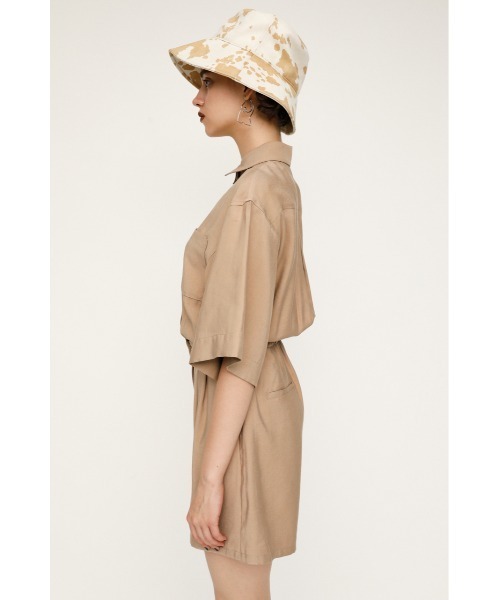 SLY(スライ)の「FLARE SLEEVE ROMPERS フレアスリーブ ロンパース(つなぎ/オールインワン・レディース・ブラック/ターコイズブルー/ベージュ・2/1)」の12枚目の写真