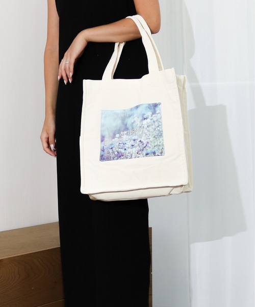 Per sist ence(パーシエンス)の「Per sist ence/パーシエンス 転写プリント ポケット付きトートバッグ(トートバッグ・レディース・サックスブルー/ピンク/イエロー/アイボリー/ブラウン系その他/イエロー系その他/レッド系その他/ワイン/レッド系その他2/レッド系その他3・FREE)」の4枚目の写真