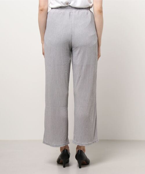 prose verse(プロズヴェール)の「スラブランダムプリーツパンツ(その他パンツ・レディース・アイボリー/ブラック/グレー/ブルー・フリ-)」の6枚目の写真