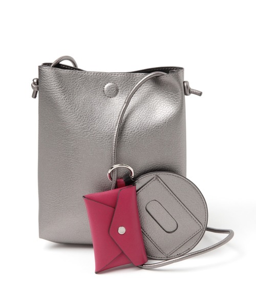 LEPSIM（レプシィム）の「【驚くほど、かるーーーい】２Ｐポーチミニショルダー　956458（ショルダーバッグ・レディース・ブラック/アイボリー/モカ/パイソン/ブラウン・ONE SIZE）」の4枚目の写真