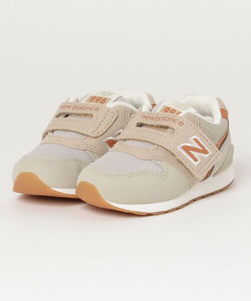 NEW BALANCE（ニューバランス）の「IZ996（スニーカー・キッズ・ベージュ/ネイビー系・13.0cm/16.0cm/16.5cm/14.0cm/15.0cm/12.5cm/15.5cm/12.0cm/14.5cm/13.5cm）」の2枚目の写真
