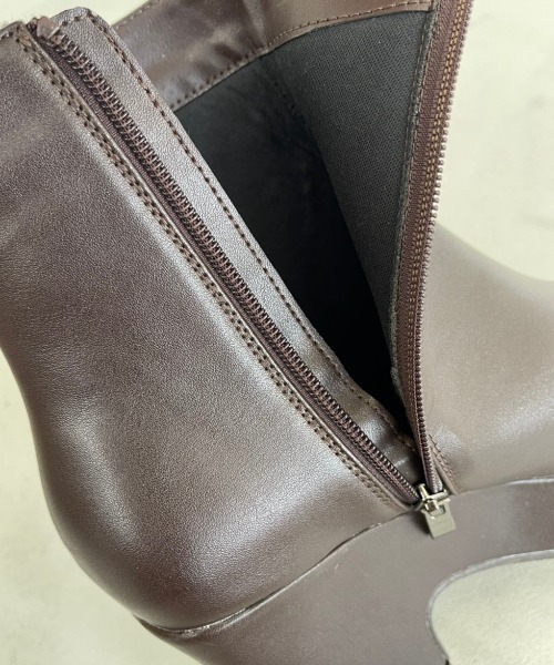 NEUNA(ヌナ)の「トラックソール厚底ヴィーガンレザーレザーブーツ(ブーツ・レディース・ブラック/ブラウン/アイボリー・SMALL/MEDIUM/LARGE)」の8枚目の写真