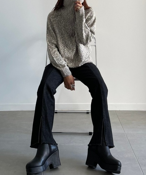 NEUNA(ヌナ)の「トラックソール厚底ヴィーガンレザーレザーブーツ(ブーツ・レディース・ブラック/ブラウン/アイボリー・SMALL/MEDIUM/LARGE)」の15枚目の写真