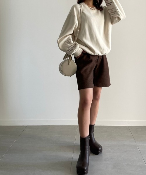 NEUNA(ヌナ)の「トラックソール厚底ヴィーガンレザーレザーブーツ(ブーツ・レディース・ブラック/ブラウン/アイボリー・SMALL/MEDIUM/LARGE)」の16枚目の写真