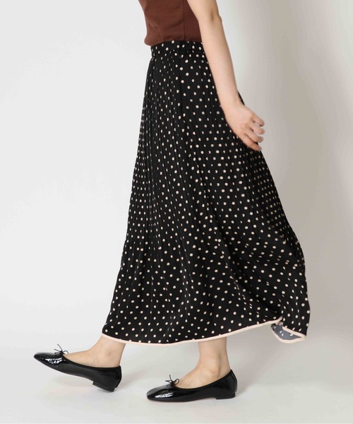 Jines（ジネス）の「ドットプリントプリーツスカート（スカート・レディース・ブラック/ベージュ・38）」の14枚目の写真
