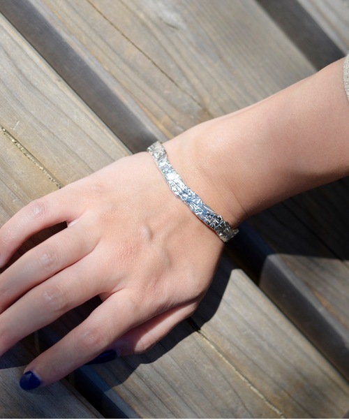 Susa Bijou プリミティブ Primitive バングル バングル リストバンド プリミティブ Bangle アクセサリー Rehacer レアセル のファッション