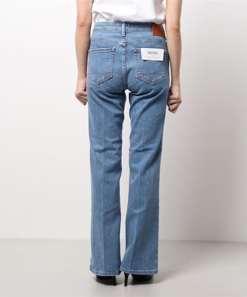 mystic（ミスティック）の「SOMETHING LISA FLARE PANTS（デニムパンツ・レディース・ブルー/ブラック・29/28）」の4枚目の写真