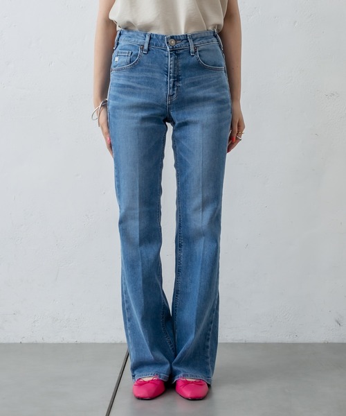 mystic（ミスティック）の「SOMETHING LISA FLARE PANTS（デニムパンツ・レディース・ブルー/ブラック・29/28）」の12枚目の写真