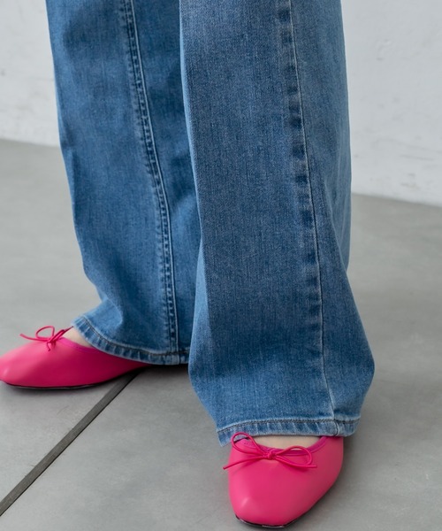 mystic（ミスティック）の「SOMETHING LISA FLARE PANTS（デニムパンツ・レディース・ブルー/ブラック・29/28）」の17枚目の写真