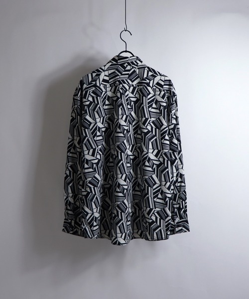 Confirm（コンファーム）の「Confirm / コンファーム LSビッグシルエット総柄シャツ（シャツ/ブラウス・メンズ・ホワイト/ブラック系その他/ブラック/ブラウン・M/L）」の6枚目の写真