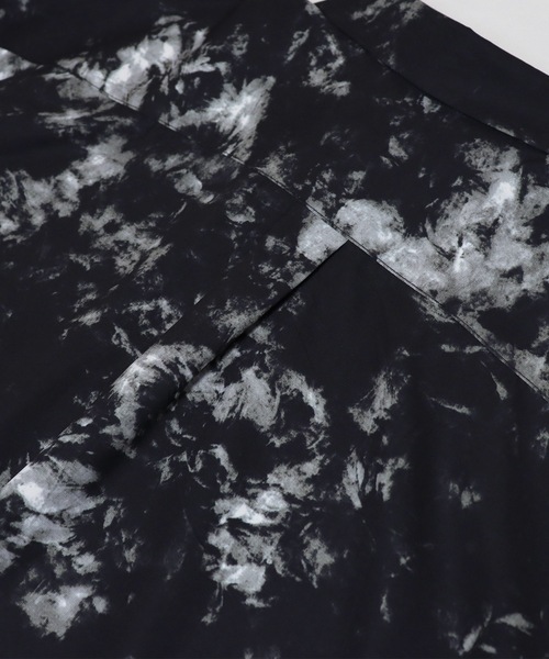 Confirm（コンファーム）の「Confirm / コンファーム LSビッグシルエット総柄シャツ（シャツ/ブラウス・メンズ・ホワイト/ブラック系その他/ブラック/ブラウン・M/L）」の15枚目の写真