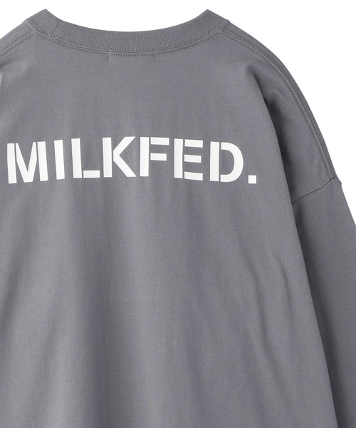MILKFED.（ミルクフェド）の「BASIC STENCIL L/S TEE（Tシャツ/カットソー・レディース・ホワイト/チャコールグレー/ブラック/ベージュ/ライトパープル/ネイビー/ライトグリーン/オフホワイト・SMALL/MEDIUM/LARGE/X-LARGE）」の5枚目の写真