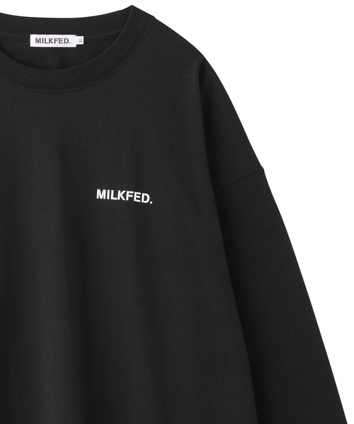 MILKFED.（ミルクフェド）の「BASIC STENCIL L/S TEE（Tシャツ/カットソー・レディース・ホワイト/チャコールグレー/ブラック/ベージュ/ライトパープル/ネイビー/ライトグリーン/オフホワイト・SMALL/MEDIUM/LARGE/X-LARGE）」の4枚目の写真
