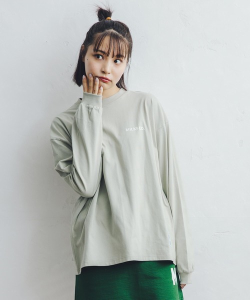 MILKFED.（ミルクフェド）の「BASIC STENCIL L/S TEE（Tシャツ/カットソー・レディース・ホワイト/チャコールグレー/ブラック/ベージュ/ライトパープル/ネイビー/ライトグリーン/オフホワイト・SMALL/MEDIUM/LARGE/X-LARGE）」の13枚目の写真