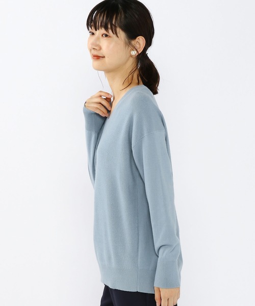 Petit Honfleur(プチオンフルール)の「畦編みVネックプルオーバー(ニット/セーター・レディース・ベージュ/ピンク/サックスブルー/グレー・L/M)」の5枚目の写真
