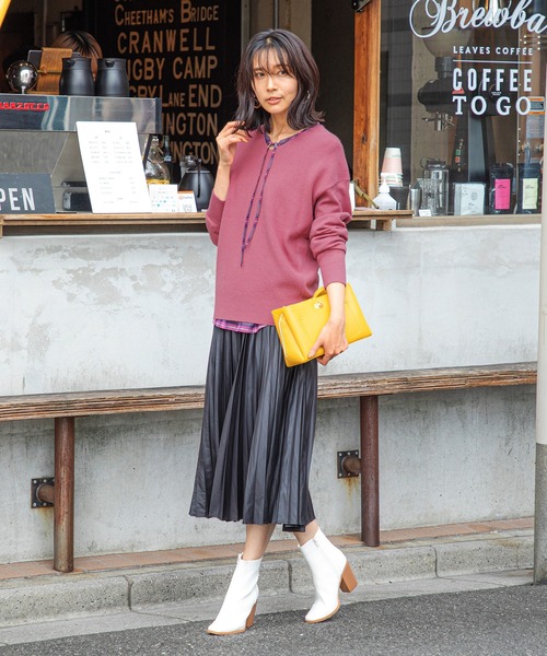 Petit Honfleur(プチオンフルール)の「畦編みVネックプルオーバー(ニット/セーター・レディース・ベージュ/ピンク/サックスブルー/グレー・L/M)」の17枚目の写真