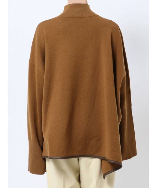 ELENDEEK（エレンディーク）の「フェイクレザーパイピングニット（ニット/セーター・レディース・オフホワイト/ブラック/ベージュ・FREE）」の4枚目の写真