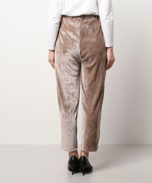 ehka sopo(エヘカソポ)の「ベロアプリーツパンツ(その他パンツ・レディース・キナリ/グレー/ブラウン・フリ-)」の4枚目の写真