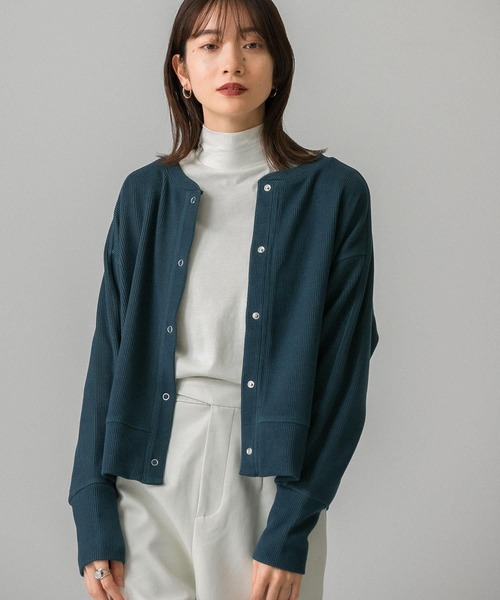 KBF（ケイビーエフ）の「スリットハイネックカットソー（Tシャツ/カットソー・レディース・ブラウン/アイボリー/グリーン系その他・ONE）」の5枚目の写真