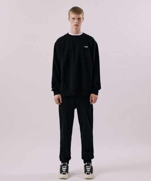 FCMM（エフシーエムエム）の「CLUB TEAM CLASSIC JOGGER PANTS
