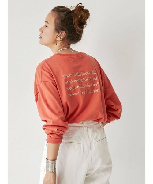 Ungrid（アングリッド）の「UngridロゴエンブロイダリーロングスリーブTee（Tシャツ/カットソー・レディース・オフホワイト/チャコールグレー/オレンジ/ミント・FREE）」の4枚目の写真