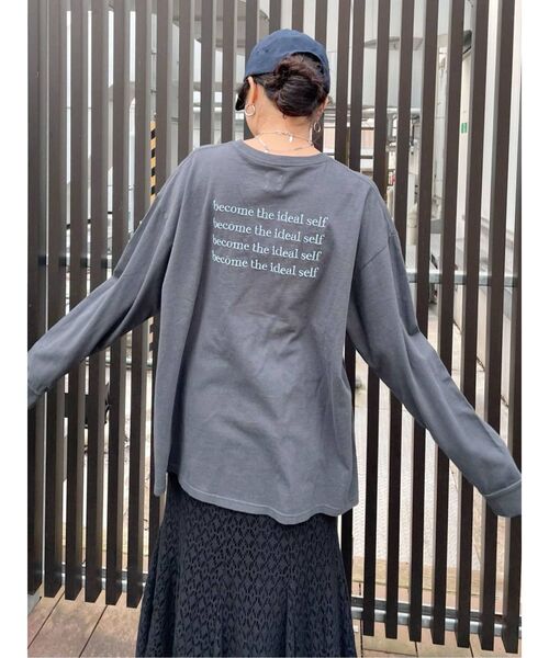 Ungrid（アングリッド）の「UngridロゴエンブロイダリーロングスリーブTee（Tシャツ/カットソー・レディース・オフホワイト/チャコールグレー/オレンジ/ミント・FREE）」の6枚目の写真