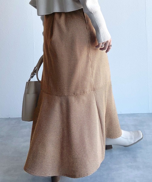 w closet（ダブルクローゼット）の「ツイードチェックマーメイドスカート（スカート・レディース・グリーン/ボルドー・FREE）」の16枚目の写真