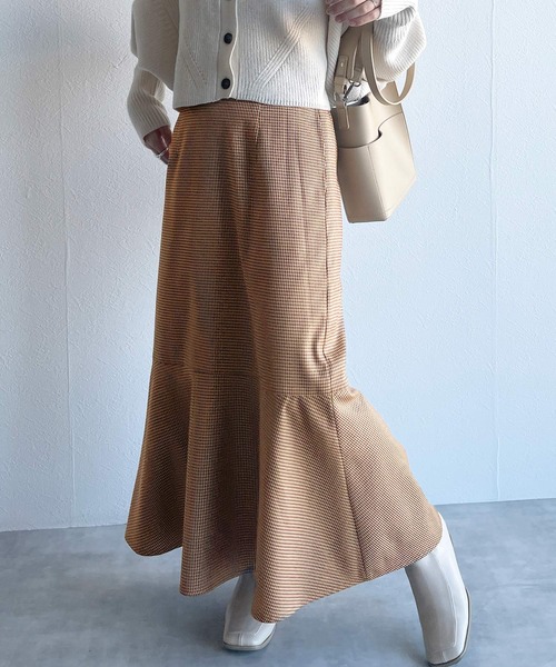 w closet（ダブルクローゼット）の「ツイードチェックマーメイドスカート（スカート・レディース・グリーン/ボルドー・FREE）」の12枚目の写真