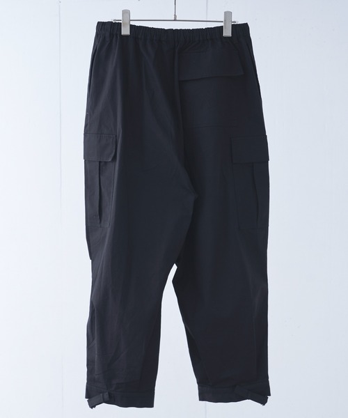 Alpinus（アルピナス）の「Alpinus - side buckle balloon cargo pants / サイドバックルバルーンカーゴパンツ（カーゴパンツ・メンズ・ブラック/グレイッシュベージュ/カーキ・SMALL/MEDIUM）」の7枚目の写真