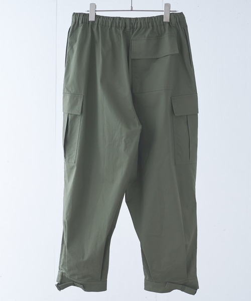 Alpinus（アルピナス）の「Alpinus - side buckle balloon cargo pants / サイドバックルバルーンカーゴパンツ（カーゴパンツ・メンズ・ブラック/グレイッシュベージュ/カーキ・SMALL/MEDIUM）」の5枚目の写真
