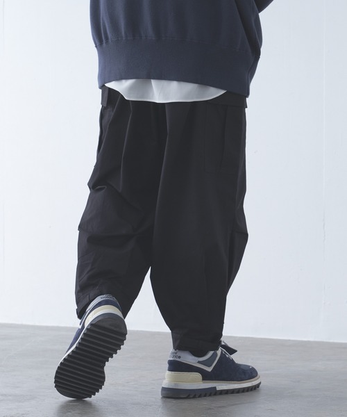 Alpinus（アルピナス）の「Alpinus - side buckle balloon cargo pants / サイドバックルバルーンカーゴパンツ（カーゴパンツ・メンズ・ブラック/グレイッシュベージュ/カーキ・SMALL/MEDIUM）」の19枚目の写真
