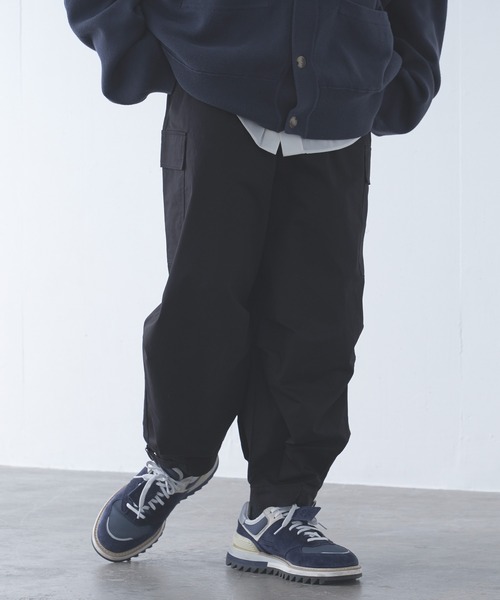 Alpinus（アルピナス）の「Alpinus - side buckle balloon cargo pants / サイドバックルバルーンカーゴパンツ（カーゴパンツ・メンズ・ブラック/グレイッシュベージュ/カーキ・SMALL/MEDIUM）」の16枚目の写真